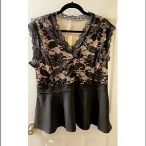 Love Nation Lace Peplum shirt! Size 3XL